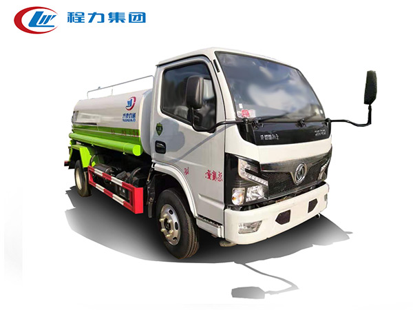 國(guó)六新款5噸灑水車(chē)