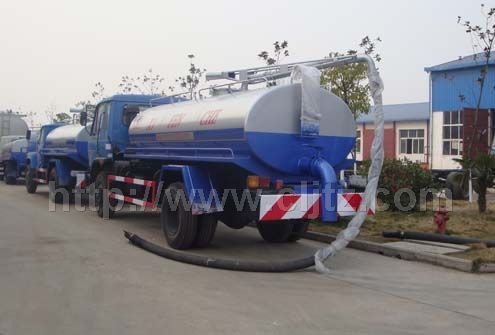 東風(fēng)145吸糞車