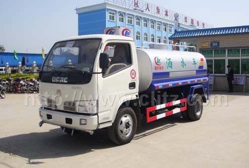 東風小金霸灑水車