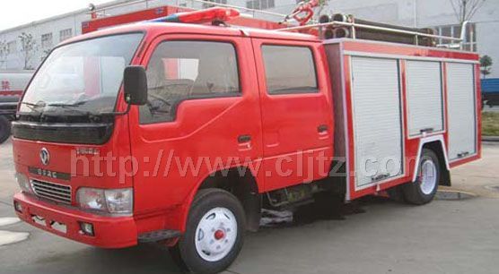 東風小霸王水罐消防車