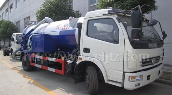 東風(fēng)小霸王吸污車