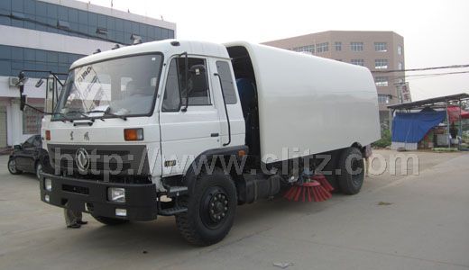 東風(fēng)145掃路車